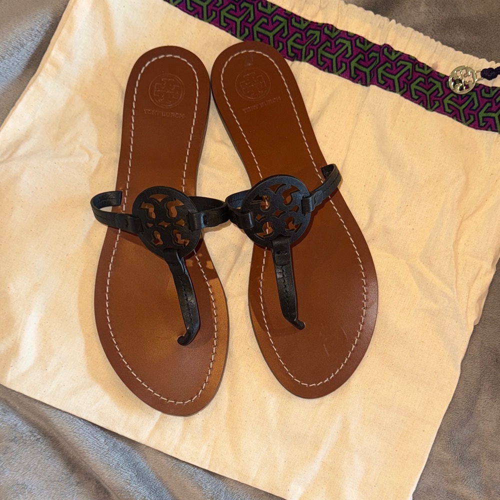 Tory Burch Black Leather Thong Sandals (Size 9) - Nearly New
